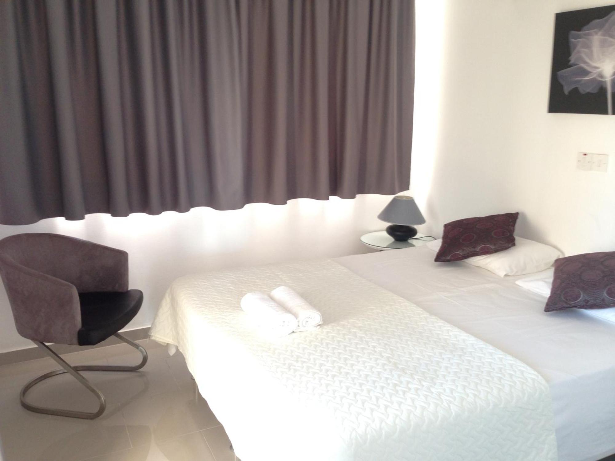 Panklitos Tourist Apartments Pafos Oda fotoğraf