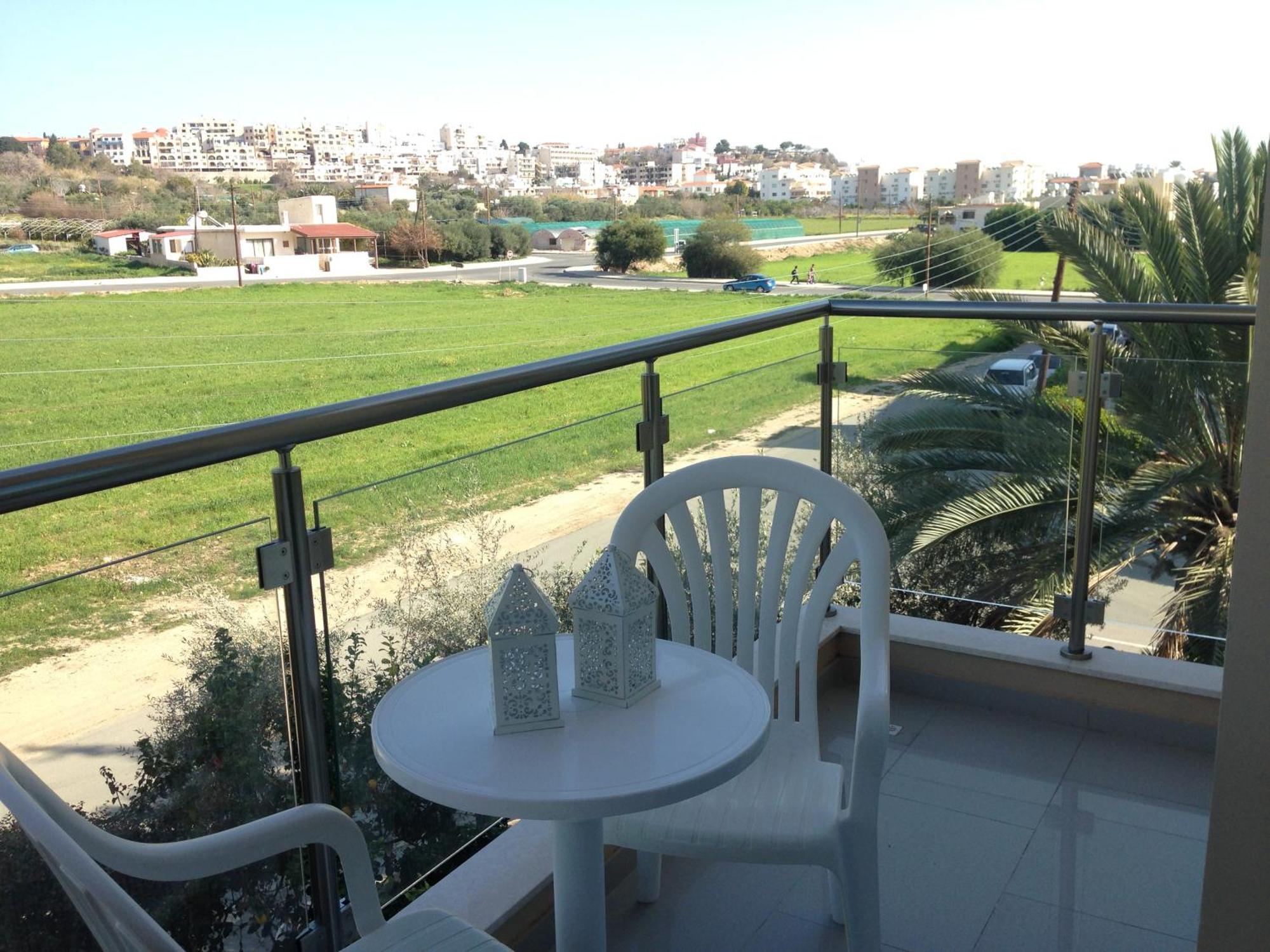 Panklitos Tourist Apartments Pafos Oda fotoğraf